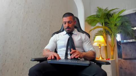 dennis_cox_ online show from January 2, 4:02 pm
