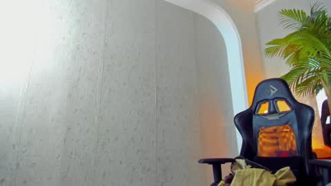 Snapshot of dennis_cox_ chatting on January 21, 5:30 pm dennis_cox_ online show from January 21, 5:30 pm