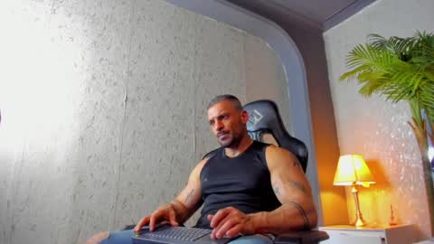 Snapshot of dennis_cox_ chatting on February 1, 6:08 pm dennis_cox_ online show from February 1, 6:08 pm