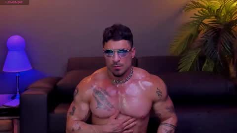 Snapshot of dennis_cox_ chatting on November 7, 5:51 am dennis_cox_ online show from November 7, 5:51 am