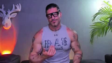 Snapshot of dennis_cox_ chatting on December 23, 6:11 am dennis_cox_ online show from December 23, 6:11 am