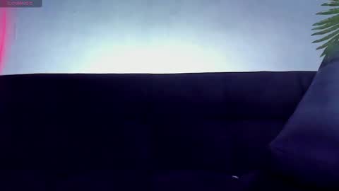 Snapshot of dennis_cox_ chatting on January 11, 10:48 pm dennis_cox_ online show from January 11, 10:48 pm