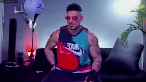 Snapshot of dennis_cox_ chatting on January 15, 7:57 am dennis_cox_ online show from January 15, 7:57 am