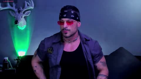 Snapshot of dennis_cox_ chatting on February 9, 1:31 am dennis_cox_ online show from February 9, 1:31 am