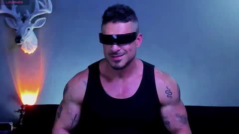 Snapshot of dennis_cox_ chatting on February 16, 2:18 am dennis_cox_ online show from February 16, 2:18 am