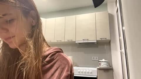 Snapshot of denniskibler chatting on October 4, 5:00 pm Denni online show from October 4, 5:00 pm