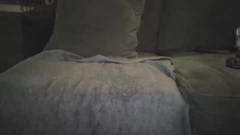 Snapshot of denverhng chatting on December 14, 2:23 am denverhng online show from December 14, 2:23 am