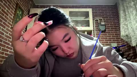 Emma online show from January 12, 2:22 pm