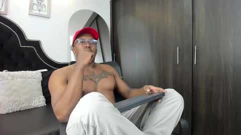 denzelrios online show from October 21, 9:48 pm