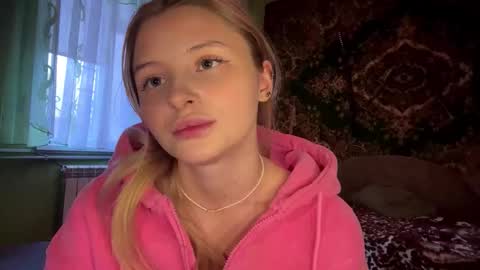 Vi  Victoria online show from February 27, 1:22 pm