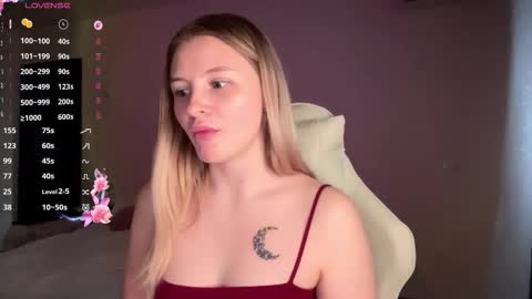 Vi  Victoria online show from March 25, 1:17 pm