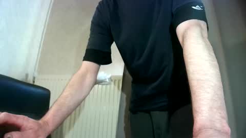 Snapshot of dereck59 chatting on April 4, 8:45 am dereck59 online show from April 4, 8:45 am