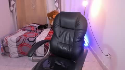 Dereck Boy online show from May 5, 3:58 am