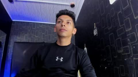 Dereck online show from May 15, 6:37 pm