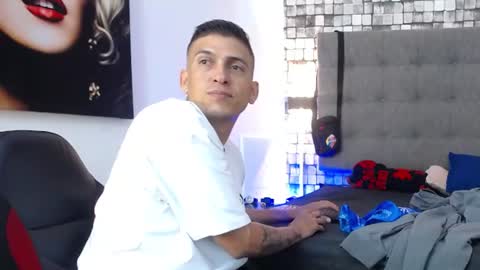 Dereck online show from July 22, 2:36 am