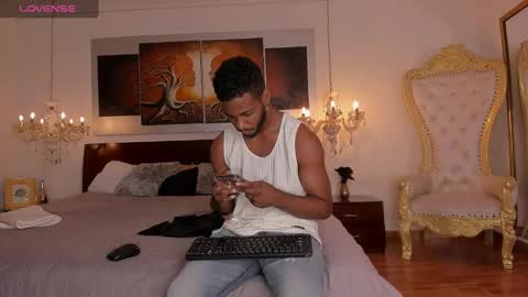 Snapshot of dereckandjake chatting on December 23, 11:25 am Dereck and Jake online show from December 23, 11:25 am