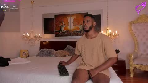 Snapshot of dereckandjake chatting on January 18, 12:04 pm Dereck and Jake online show from January 18, 12:04 pm