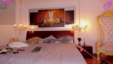 Snapshot of dereckandjake chatting on January 24, 12:10 pm Dereck and Jake online show from January 24, 12:10 pm