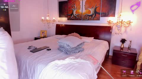 Snapshot of dereckandjake chatting on February 2, 6:42 pm Dereck and Jake online show from February 2, 6:42 pm