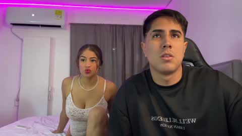 Snapshot of dereckbrownn chatting on January 30, 8:53 pm Dereck online show from January 30, 8:53 pm