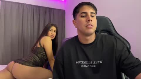 Snapshot of dereckbrownn chatting on February 20, 9:33 am Dereck online show from February 20, 9:33 am