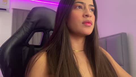 Snapshot of dereckbrownn chatting on March 12, 5:35 am Dereck online show from March 12, 5:35 am