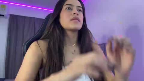 Snapshot of dereckbrownn chatting on October 14, 7:14 pm Dereck online show from October 14, 7:14 pm