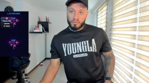 dereckgreen online show from March 31, 4:40 pm