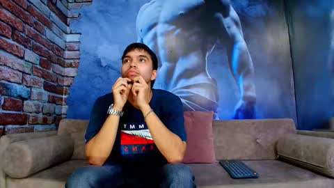 Derek online show from January 31, 7:11 pm