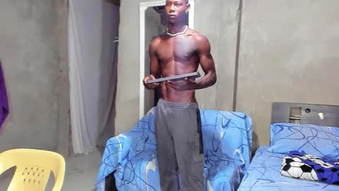 Snapshot of derekward01 chatting on January 11, 6:29 am DerekWard online show from January 11, 6:29 am