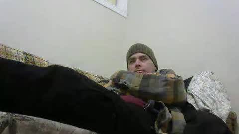 Snapshot of derf007 chatting on March 2, 4:17 am derf007 online show from March 2, 4:17 am