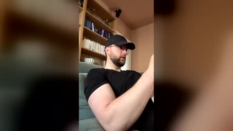 Snapshot of derkleinerabauke chatting on April 20, 4:10 pm derkleinerabauke online show from April 20, 4:10 pm
