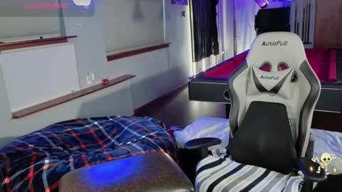 Derrick 52 and Brittany 50 online show from October 8, 3:20 pm