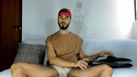 Snapshot of derrymaster chatting on January 15, 3:16 pm JhimyMaster online show from January 15, 3:16 pm