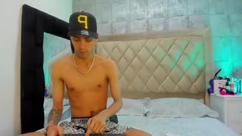 derrymeyers online show from December 16, 1:21 am