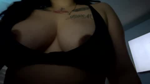 Snapshot of deseemora99 chatting on September 14, 7:18 am deseemora99 online show from September 14, 7:18 am
