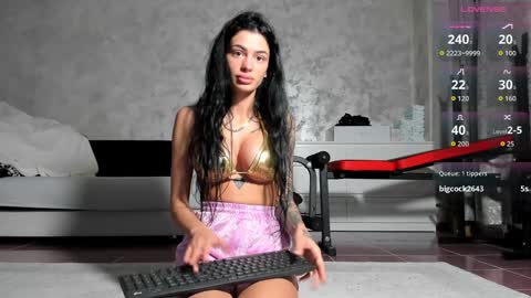 Mia online show from October 9, 2:42 am