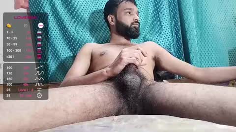 Snapshot of desi_boy799417 chatting on February 14, 6:45 am desi_boy799417 online show from February 14, 6:45 am