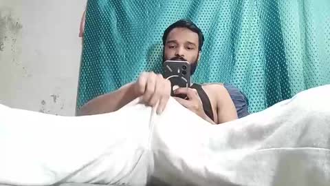Snapshot of desi_boy799417 chatting on March 2, 11:07 am desi_boy799417 online show from March 2, 11:07 am