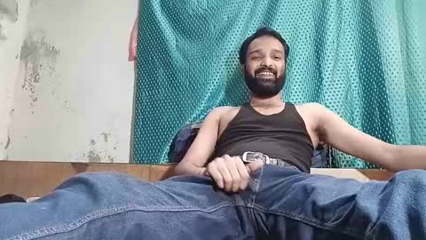 Snapshot of desi_boy799417 chatting on March 5, 2:45 pm desi_boy799417 online show from March 5, 2:45 pm
