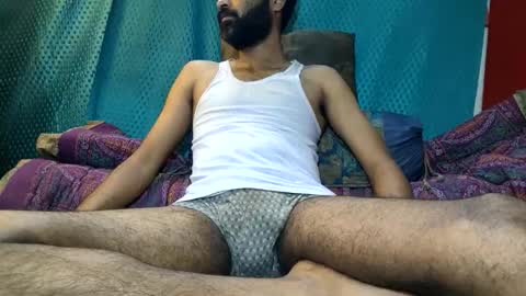 desi_boy799417 online show from March 27, 8:37 am