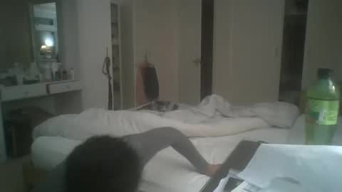 Snapshot of desiboi9 chatting on February 21, 12:27 am desiboi9 online show from February 21, 12:27 am