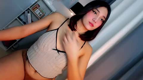Snapshot of desirable_rica chatting on February 5, 5:39 pm desirable_rica online show from February 5, 5:39 pm