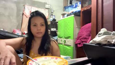 Snapshot of desirablesiren chatting on February 3, 11:15 am Siren online show from February 3, 11:15 am