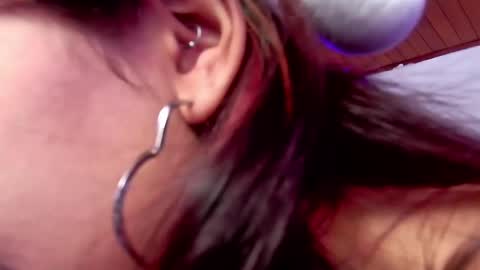 TORI AND MR. BEAR online show from December 24, 7:55 pm