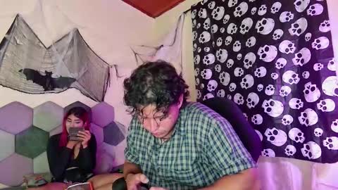 TORI AND MR. BEAR online show from October 24, 12:30 am