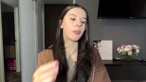 Snapshot of desireefolino chatting on February 9, 7:12 am desireefolino online show from February 9, 7:12 am