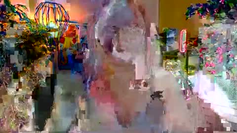 LAYLA online show from October 6, 6:44 am