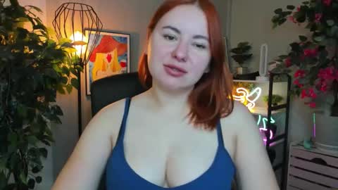 LAYLA online show from October 14, 6:36 am