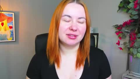 LAYLA online show from March 18, 7:22 am